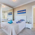 Luxury White With Sea View, Heated Pool *