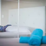 Luxury White With Sea View, Heated Pool 아데제