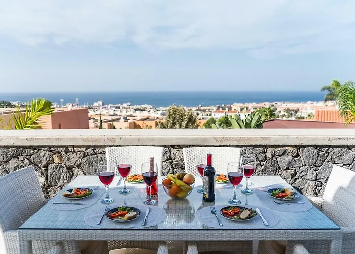 Luxury White With Sea View, Heated Pool אדחה