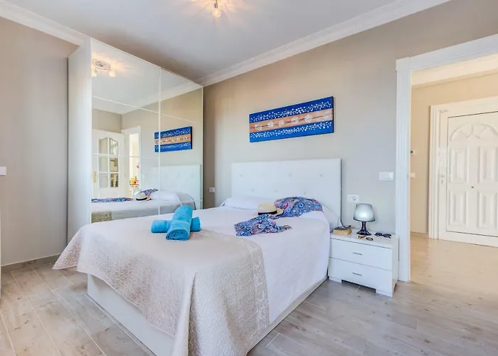 Luxury White With Sea View, Heated Pool *