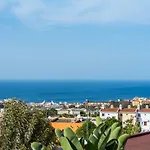 Luxury White With Sea View, Heated Pool *