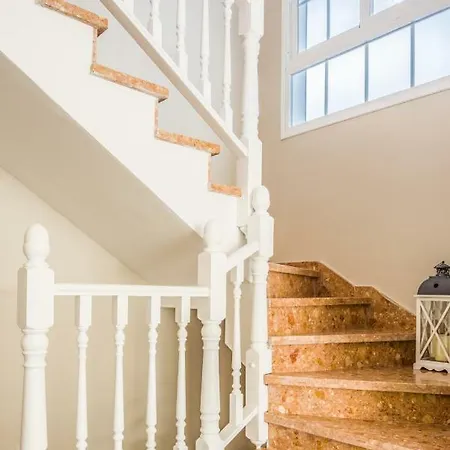 Luxury White With Sea View, Heated Pool Вилла Адехе