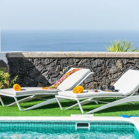 Luxury White With Sea View, Heated Pool Вилла