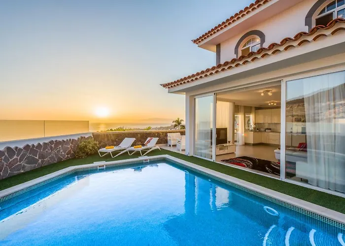 Luxury White With Sea View, Heated Pool Costa Adeje (Tenerife)