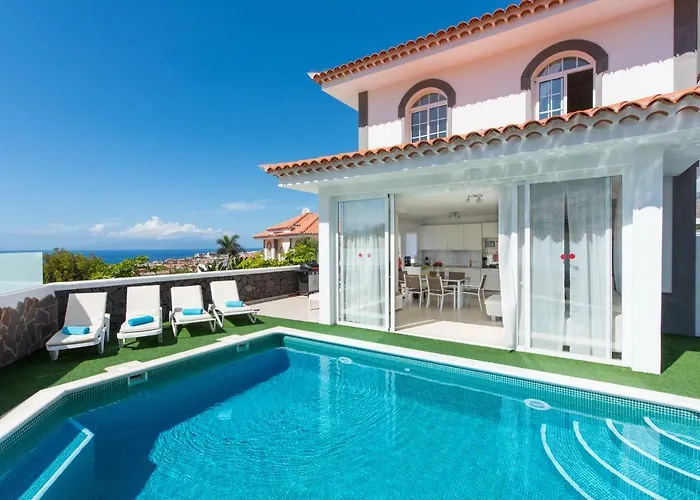 Luxury White With Sea View, Heated Pool Vila Costa Adeje (Tenerife)