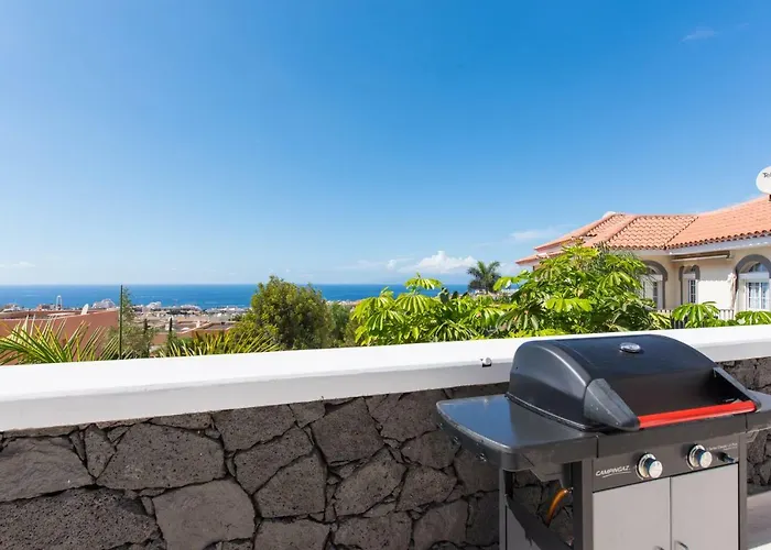 Vila Luxury White With Sea View, Heated Pool