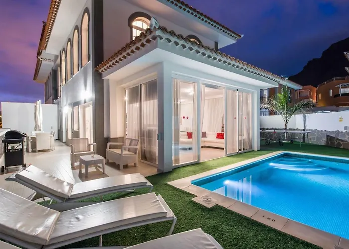 Villa Luxury White With Sea View, Heated Pool Costa Adeje (Tenerife)