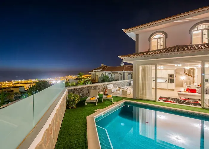 Luxury White With Sea View, Heated Pool Vila *